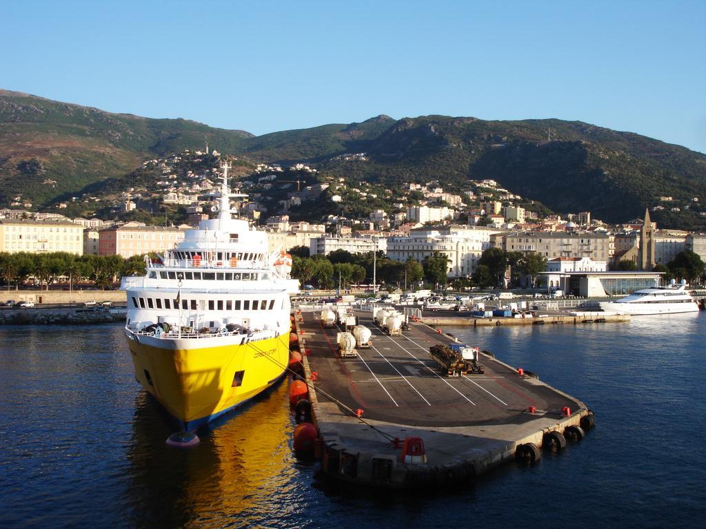 Hotel Riviera Bastia  Exteriér fotografie