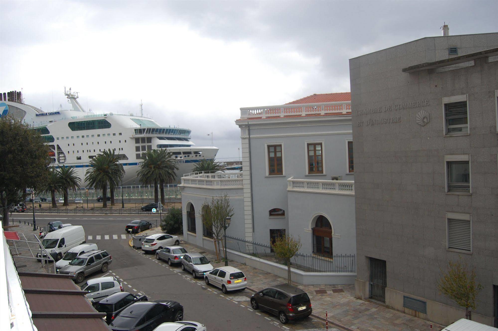Hotel Riviera Bastia  Exteriér fotografie